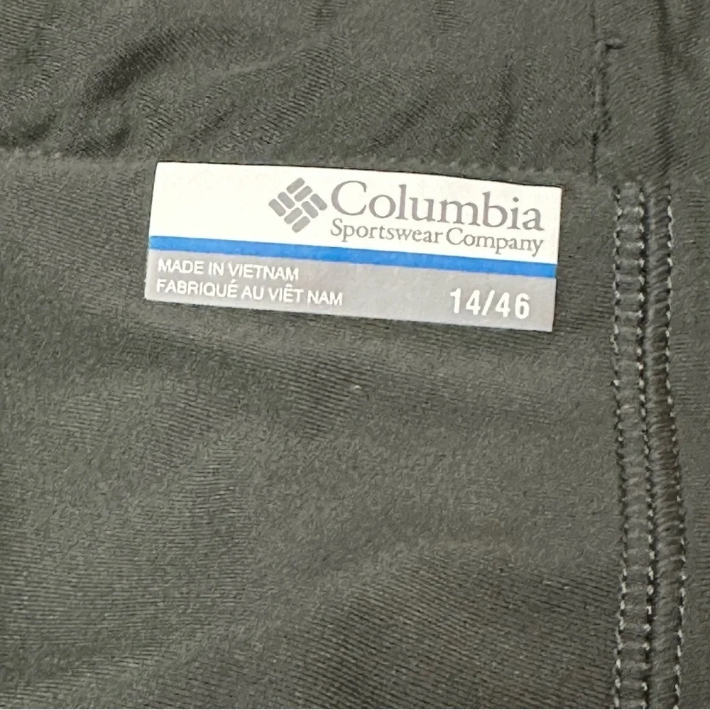 Columbia Omni-Shield Skort in Dark Olive Outdoors Hiking Quick Dry Sporty